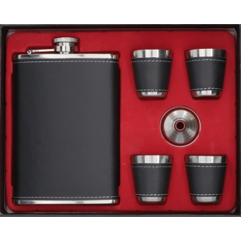 Piersiówka Obszyta Czarną Skórą z Kieliszkami i Lejkiem na Prezent