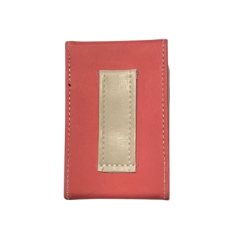 Malinowe Pudełko Etui na Paczkę Papierosów Czarny Liść Marychy Freedom