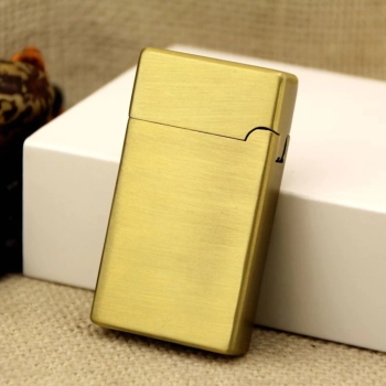 Złota Zapalniczka Benzynowa z Gotowym Grawerem Instrumentów Trąbka xTech