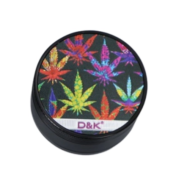 Kolorowy Młynek do Tytoniu Suszu Grinder Crusher z Listkami Marihuany D&K