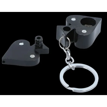 Fajka Metalowa Lufka Fifka w Kształcie Pik w Formie Breloka 4 cm Czarna